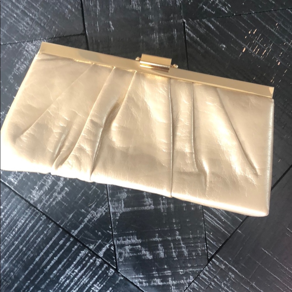 Gold clutch